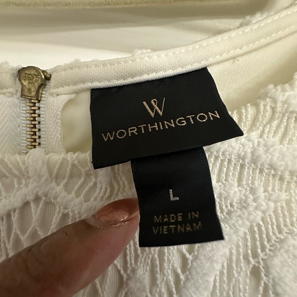 Worthington: Peplum crocheted sleeveless top - Picture 2 of 3